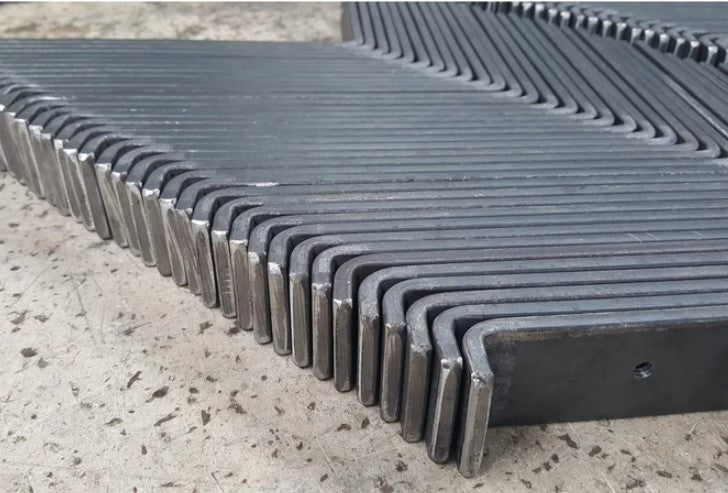 Steel Shelf Brackets Type 1 (Fixed Below)
